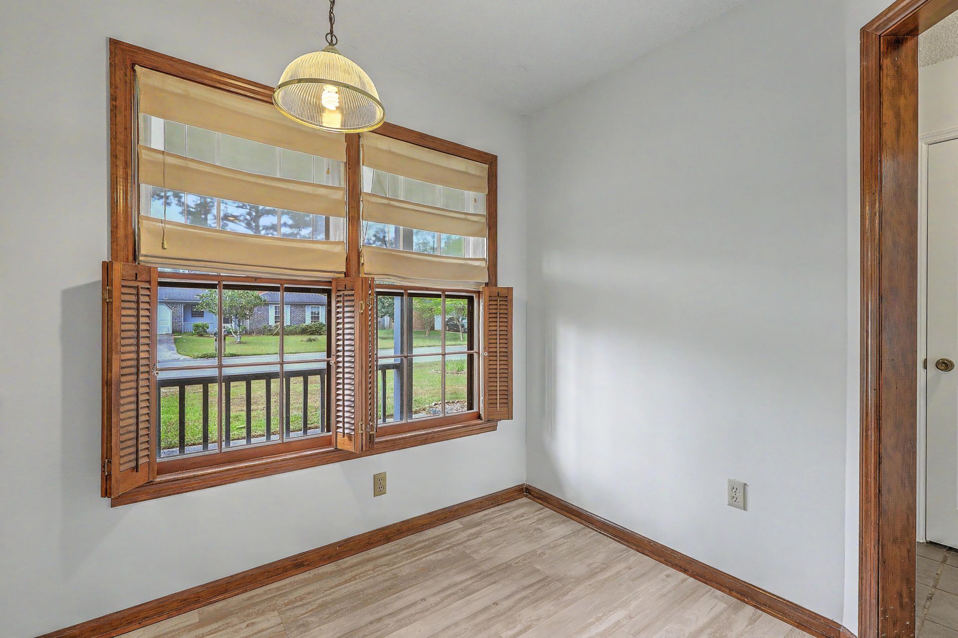 7744 Rosin Drive Photo 7