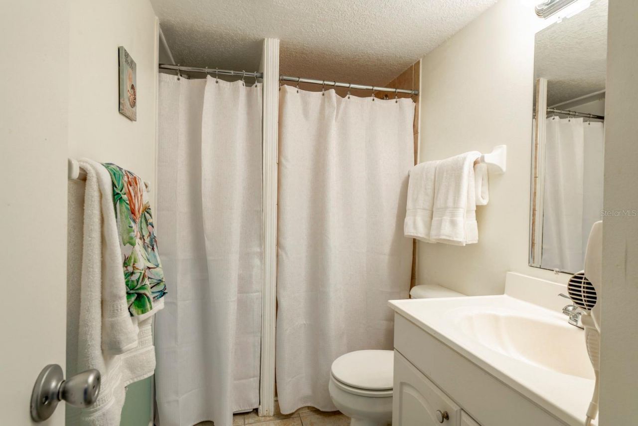 4300 Baywood Boulevard, Unit B102, Mount Dora, FL 32757 Photo