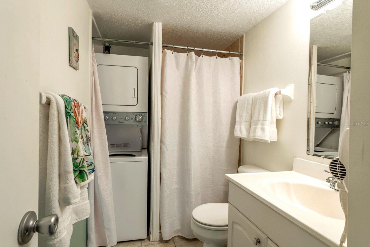 4300 Baywood Boulevard, Unit B102, Mount Dora, FL 32757 Photo