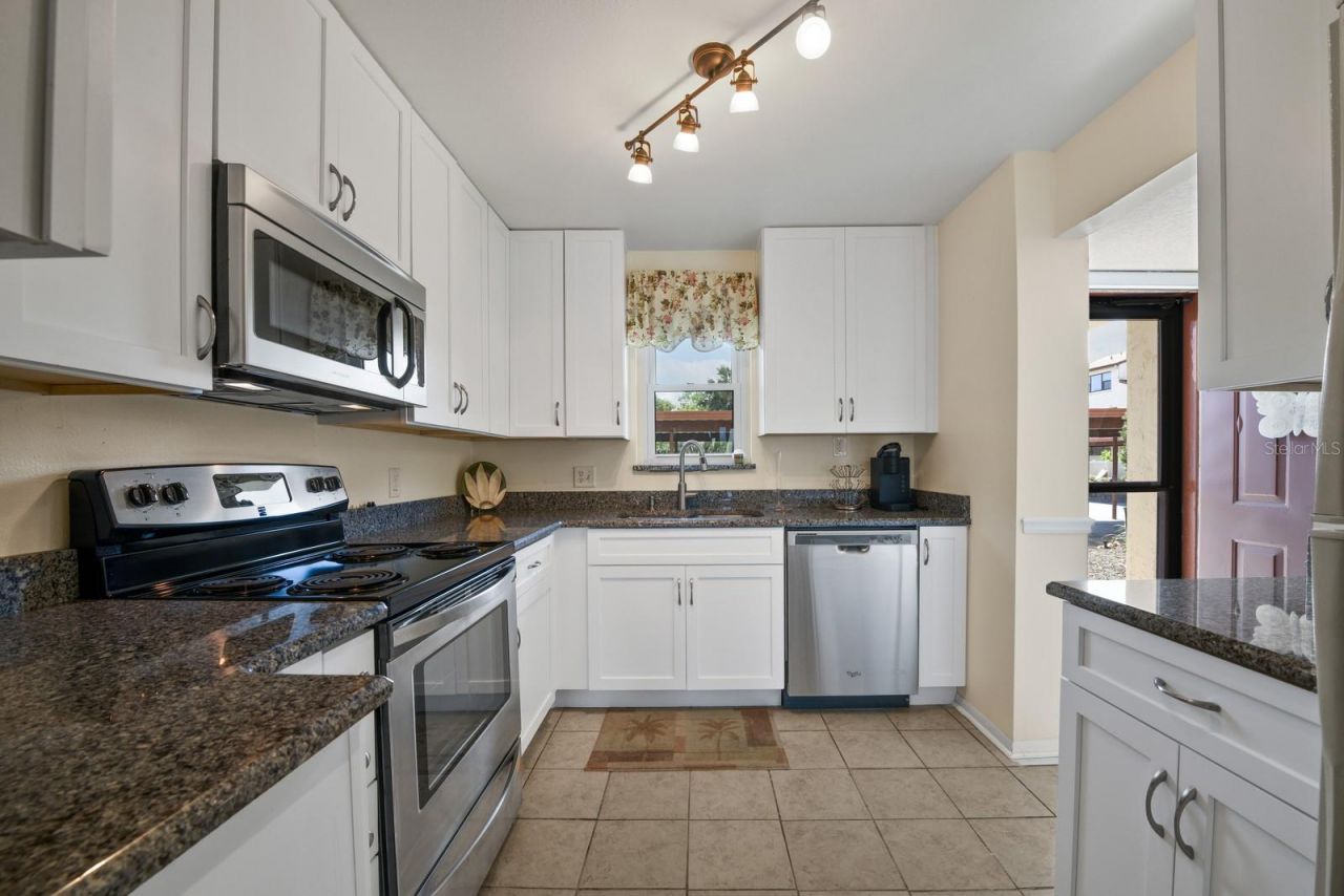 4300 Baywood Boulevard, Unit B102, Mount Dora, FL 32757 Photo