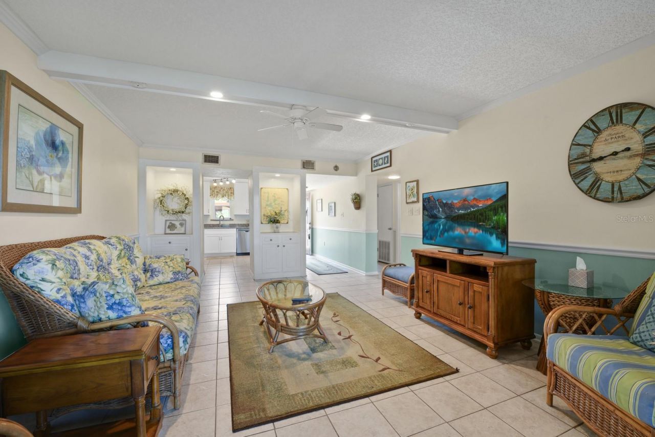 4300 Baywood Boulevard, Unit B102, Mount Dora, FL 32757 Photo