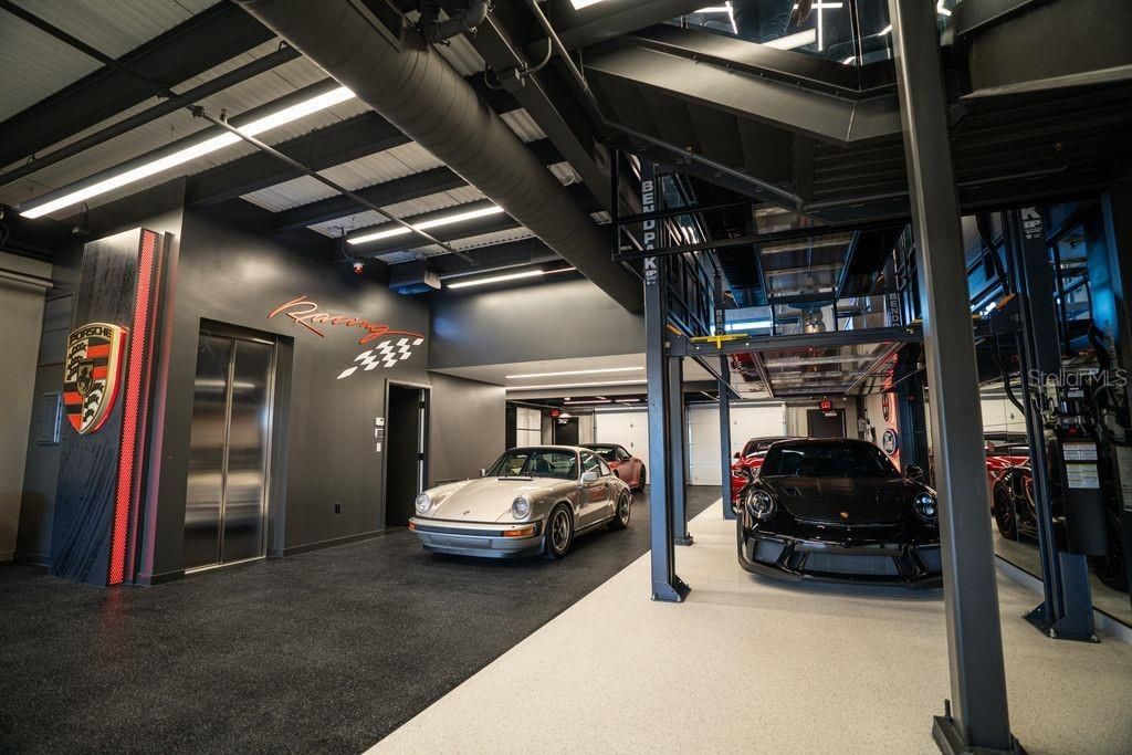 7045 N Tamiami Trail, Unit 101-, Sarasota, FL 34243 Photo