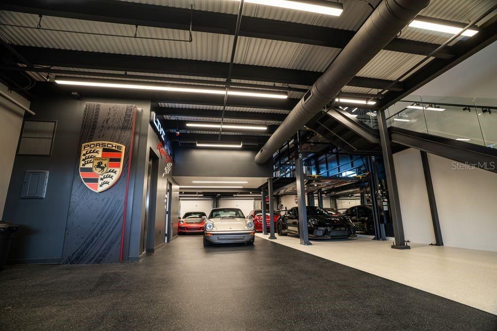 7045 N Tamiami Trail, Unit 101-, Sarasota, FL 34243 Photo