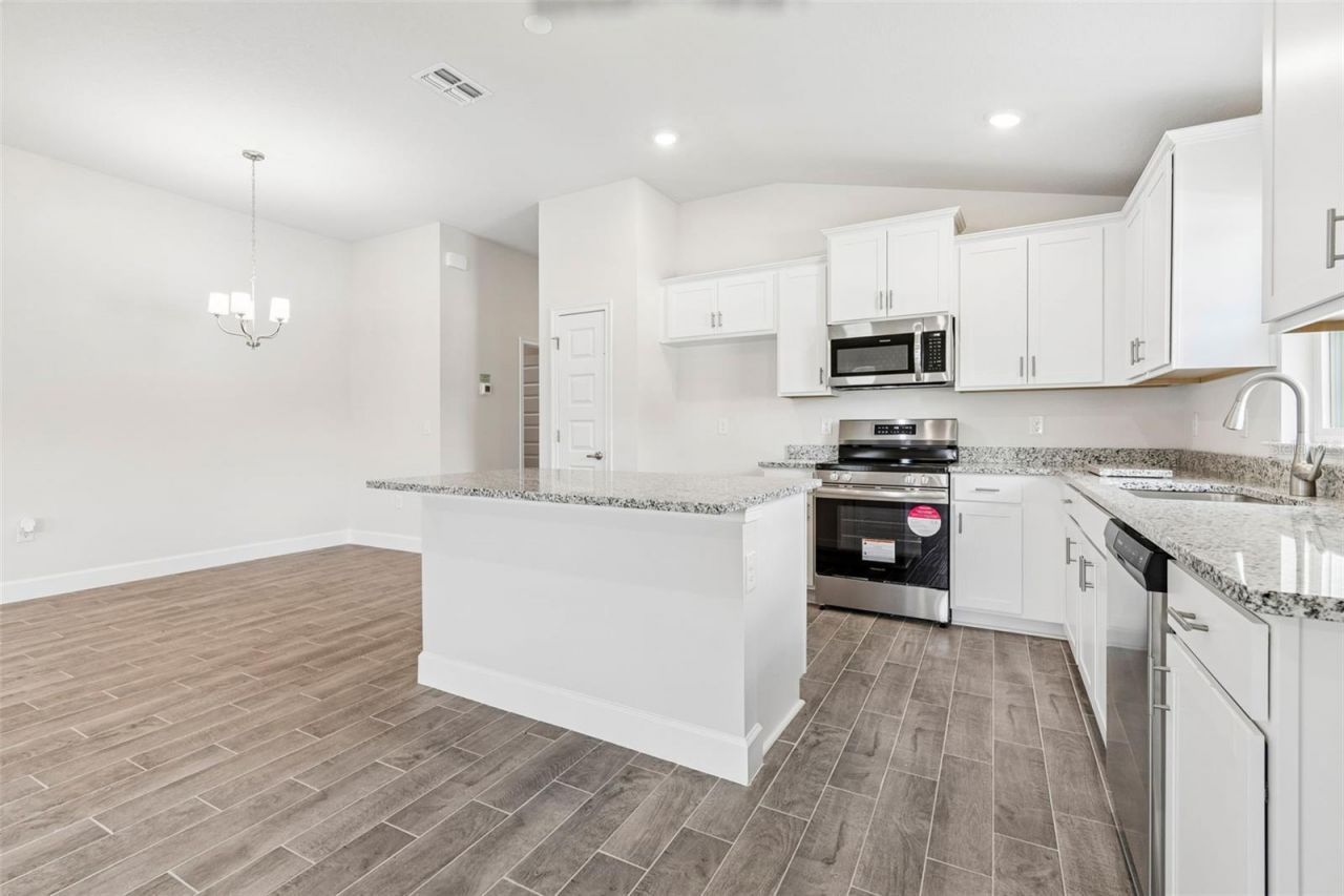12976 Kent Bradley Street, Dade City, FL 33525 Photo