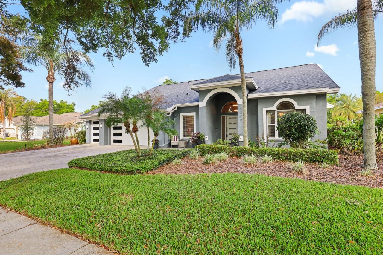 5208 Laurel Pointe Drive, Valrico, FL 33596 Main Photo