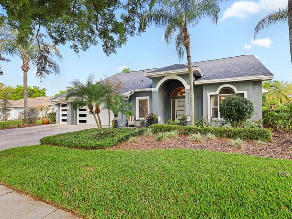 5208 LAUREL POINTE DRIVE , VALRICO, FL 33596