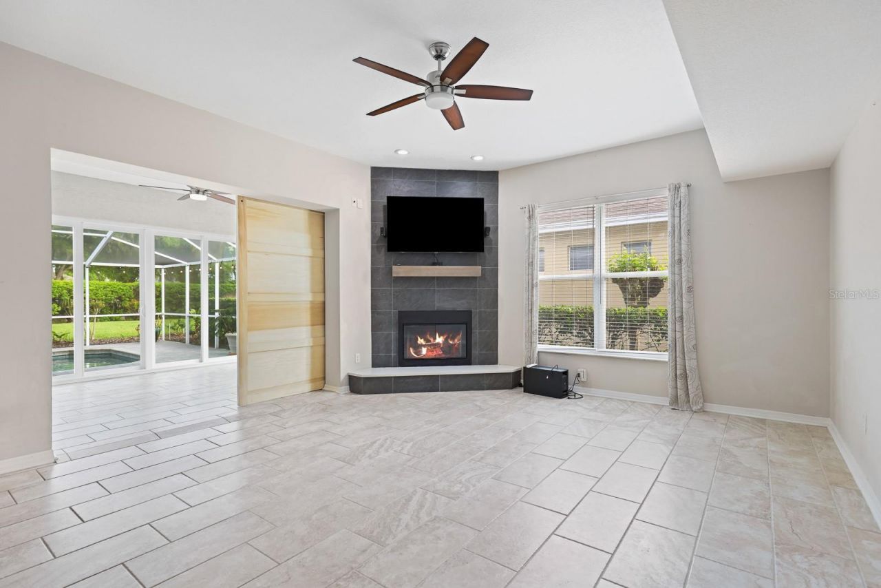 5208 Laurel Pointe Drive, Valrico, FL 33596 Photo