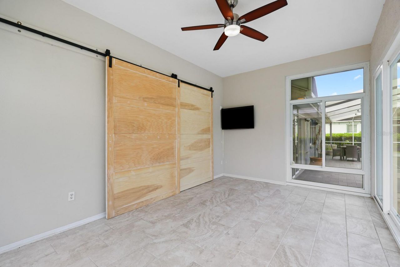 5208 Laurel Pointe Drive, Valrico, FL 33596 Photo