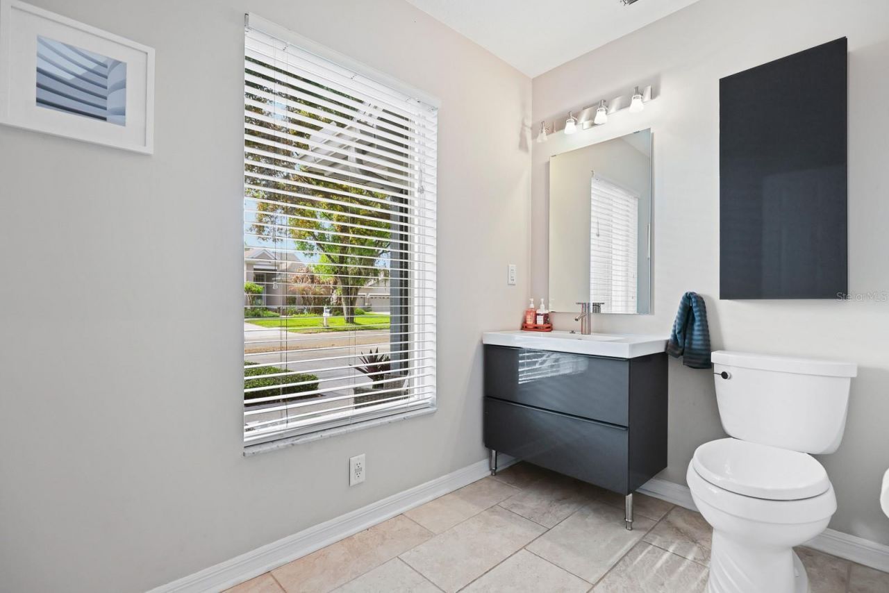 5208 Laurel Pointe Drive , Valrico, FL 33596 Photo