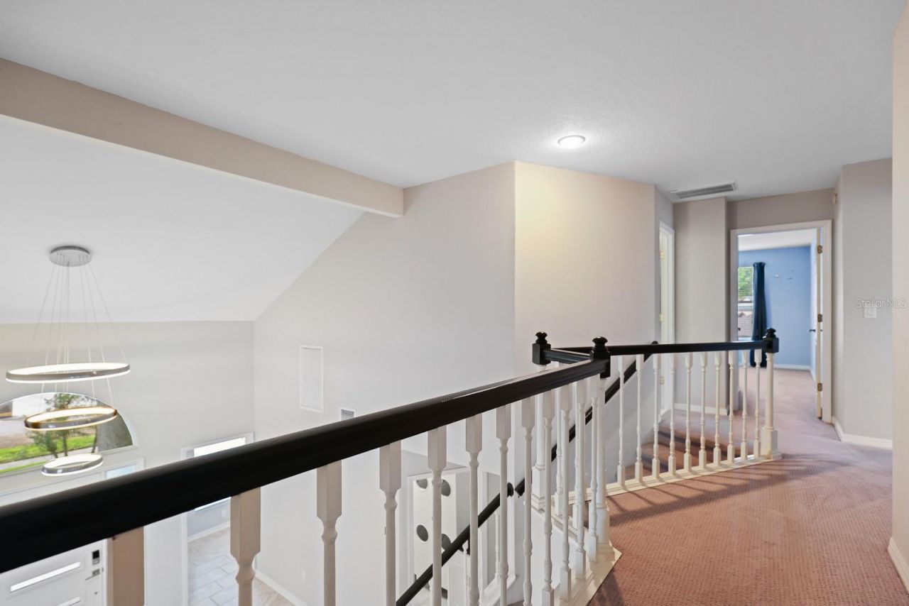 5208 Laurel Pointe Drive , Valrico, FL 33596 Photo