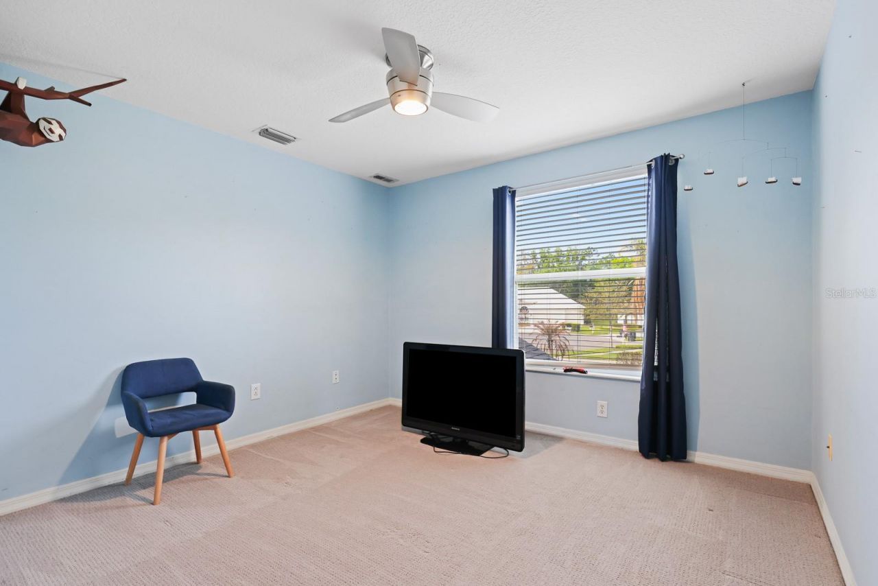 5208 Laurel Pointe Drive , Valrico, FL 33596 Photo