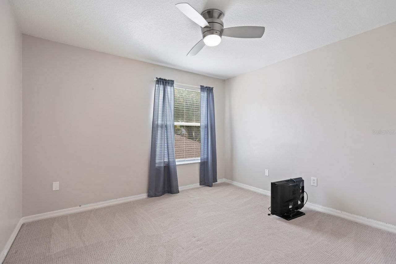 5208 Laurel Pointe Drive, Valrico, FL 33596 Photo