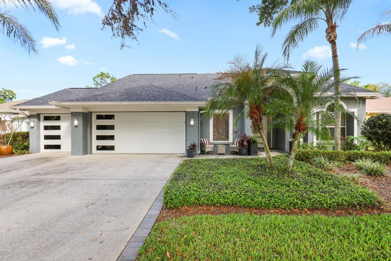 5208 Laurel Pointe Drive , Valrico, FL 33596 Photo