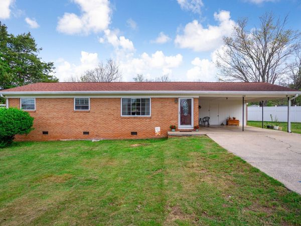 208 Million , Athens, TN 37303