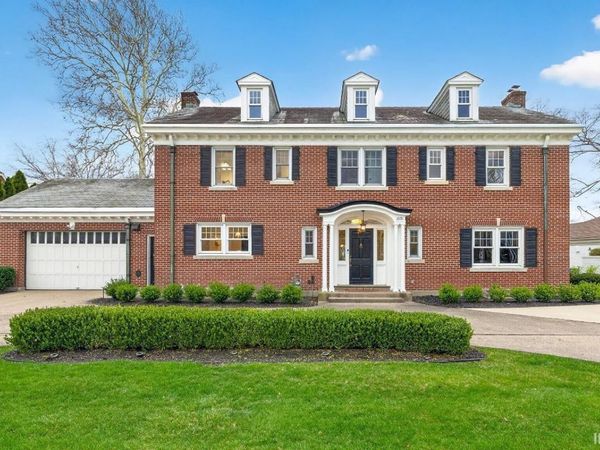 1901 Greenleaf Boulevard, Elkhart, IN 46514