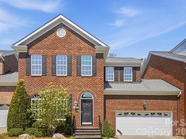 9423 Bonnie Briar Circle, Charlotte, NC 28277