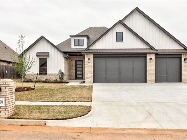 11600 SW 55th Street, Mustang, OK 73064