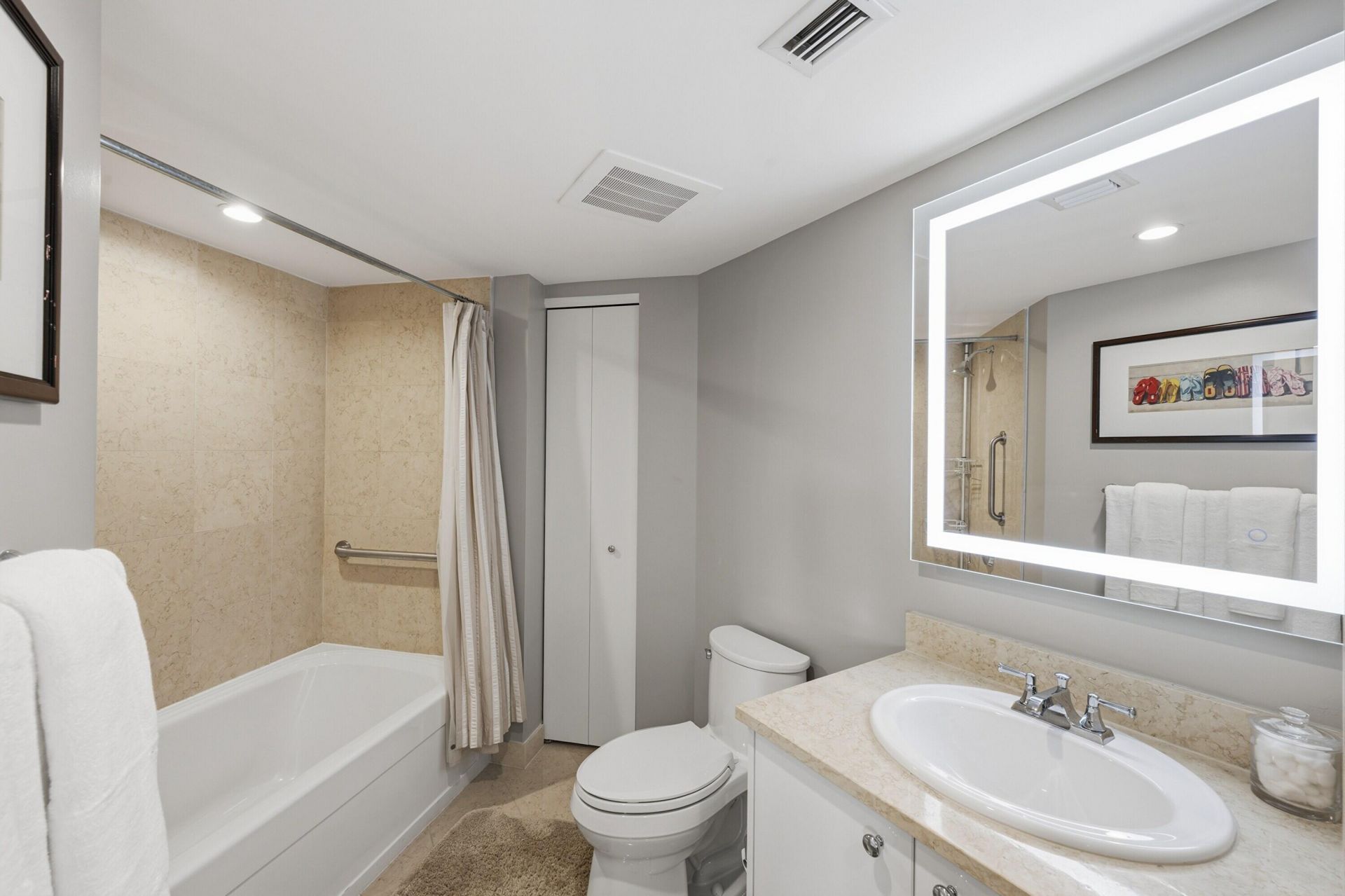 19900 E Country Club Drive, Unit 1101, Aventura, FL 33180 Photo