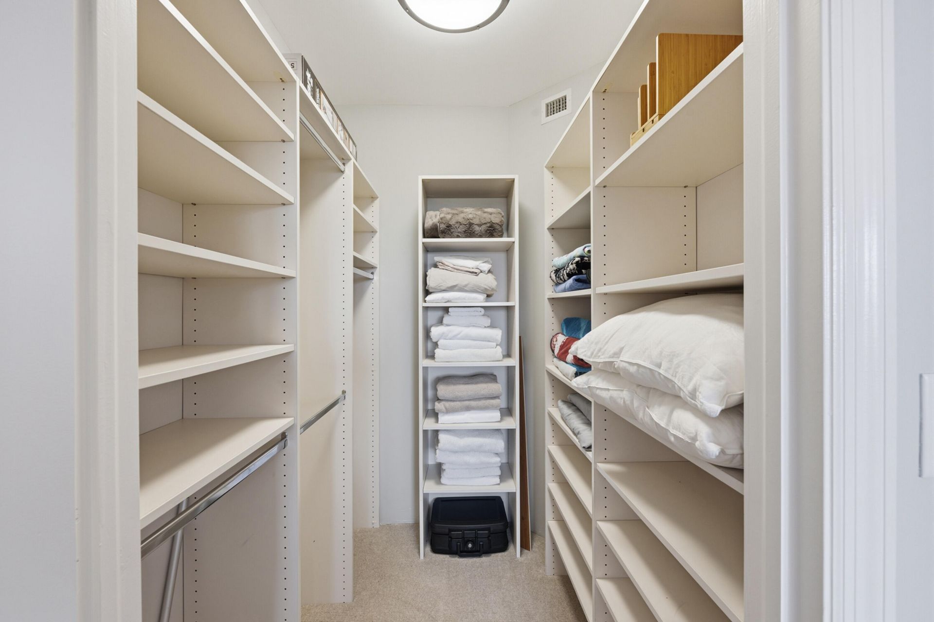 19900 E Country Club Drive, Unit 1101, Aventura, FL 33180 Photo