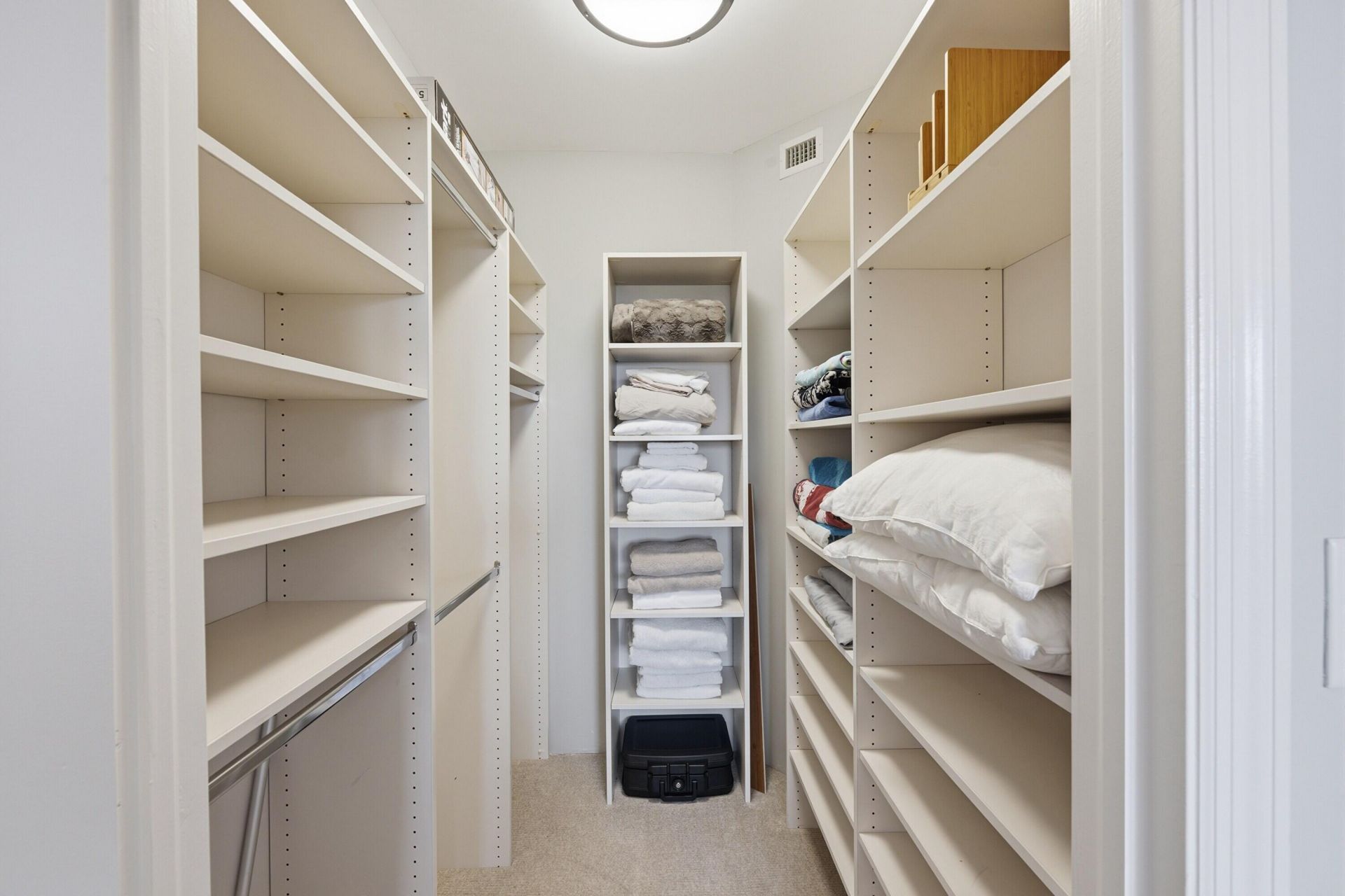 19900 E Country Club Drive, Unit 1101, Aventura, FL 33180 Photo