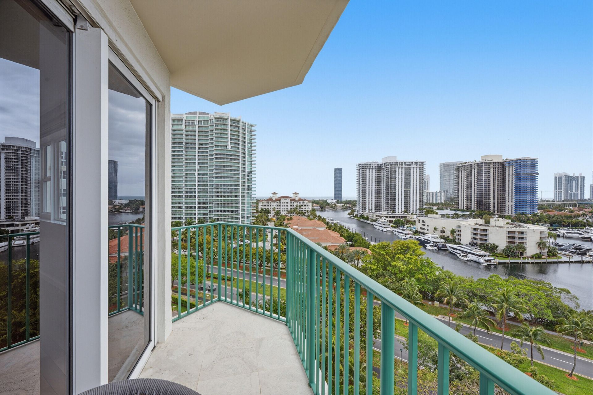 19900 E Country Club Drive, Unit 1101, Aventura, FL 33180 Photo