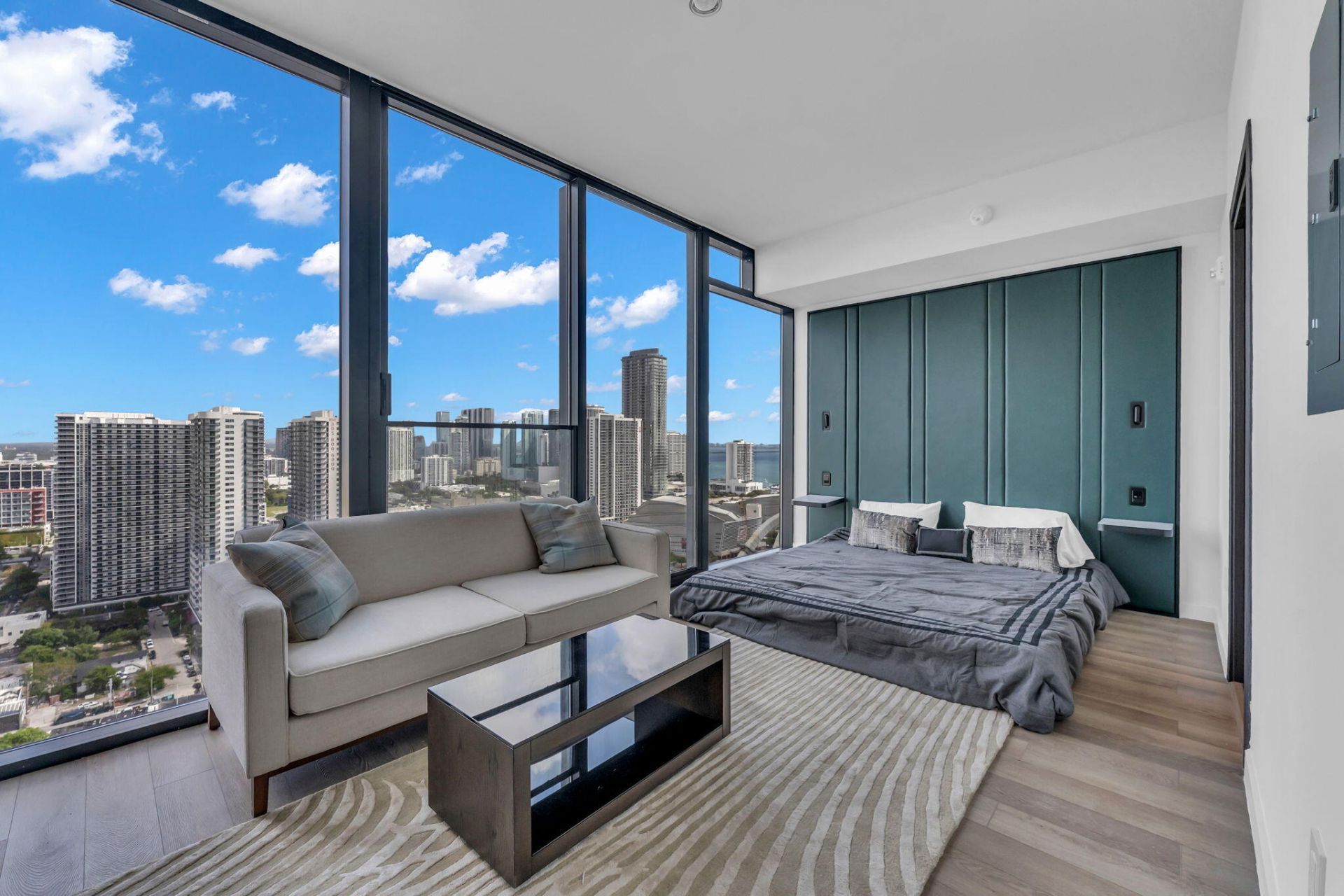 20 NE 11th Street, Unit 3205, Miami, FL 33132 Photo