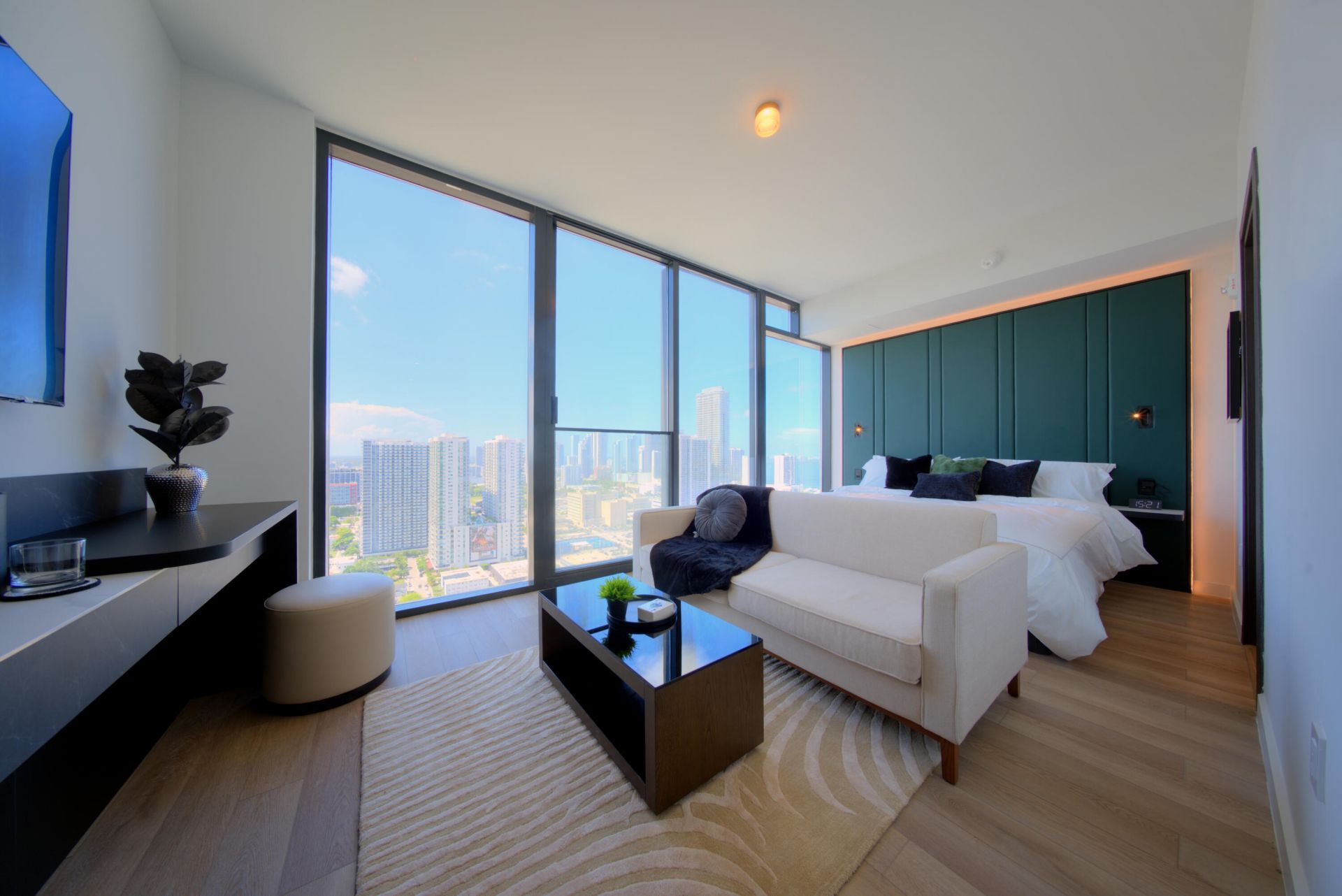 20 NE 11th Street, Unit 3205, Miami, FL 33132 Photo