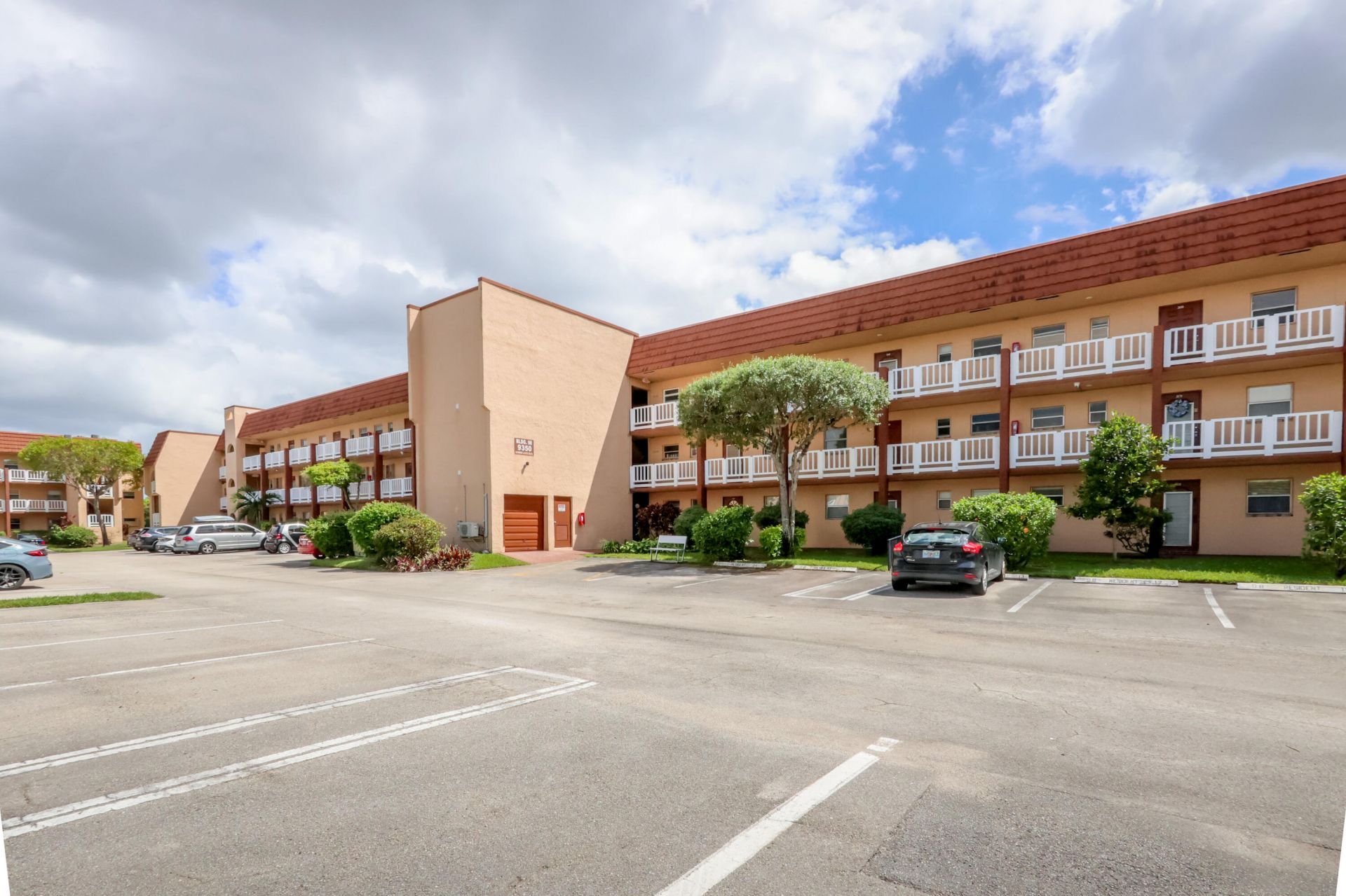 9350 Sunrise Lakes Boulevard, Unit 205, Sunrise, FL 33322 Photo