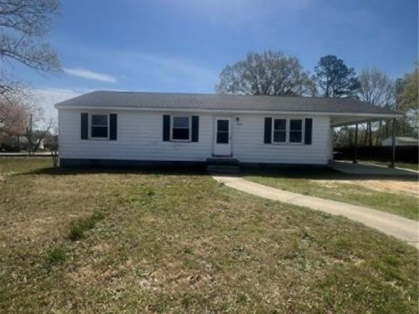 3000 Clark Street , Hopewell, VA 23860