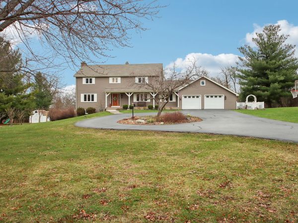 3720 Great Hill Road , Crystal Lake, IL 60012