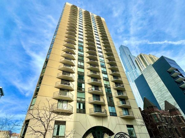 70 W Huron Street, Unit 506, Chicago, IL 60654