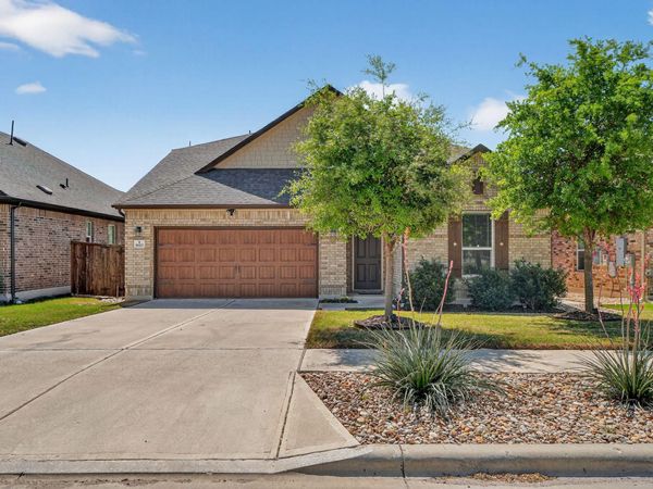 1820 Stinnett DR, Leander, TX 78641