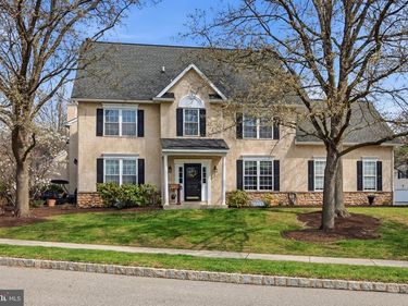 395 HOBSON PLACE, BLUE BELL, PA 19422