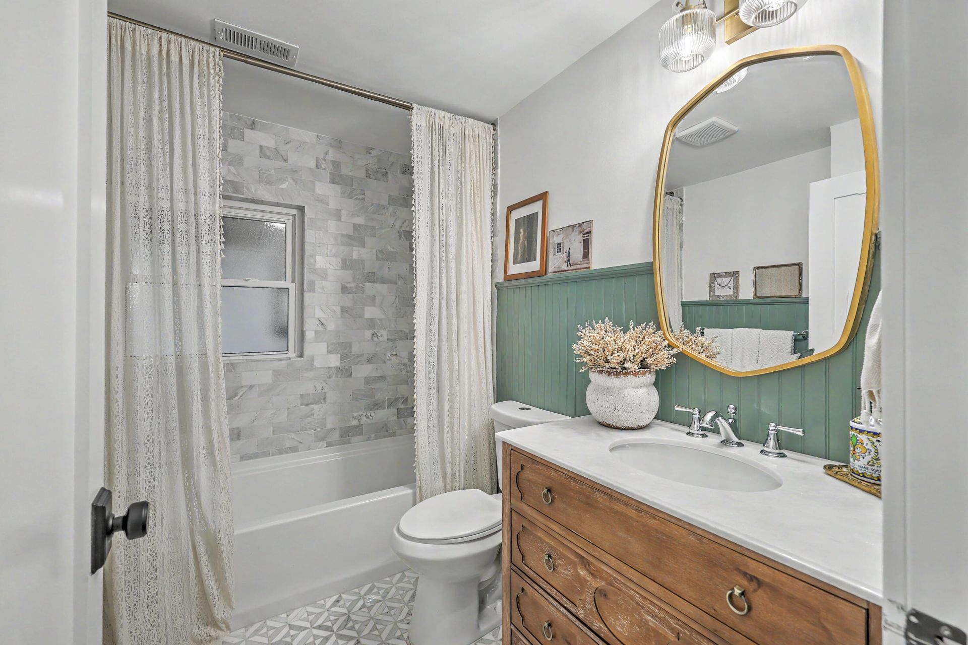 730 Melrose Drive Photo 28