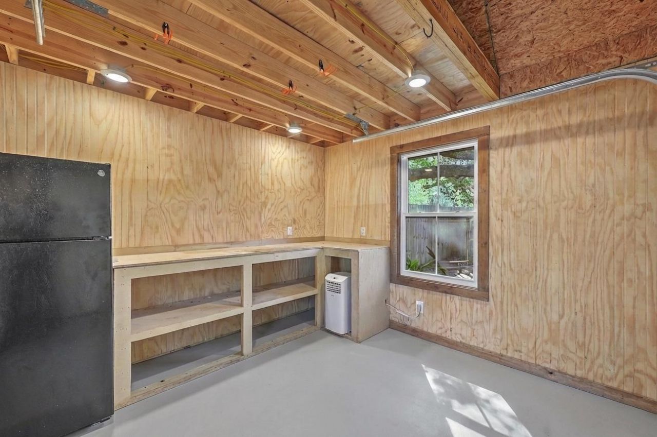 730 Melrose Drive Photo 37