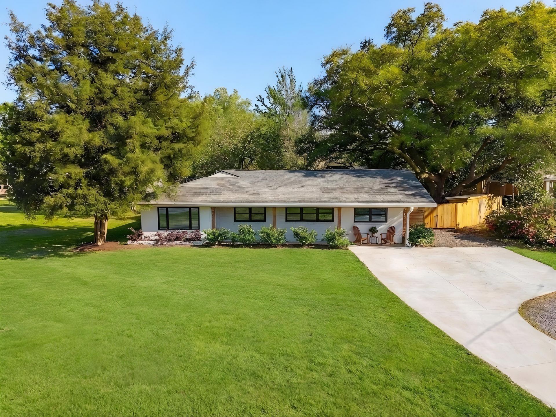 730 Melrose Drive Photo 6