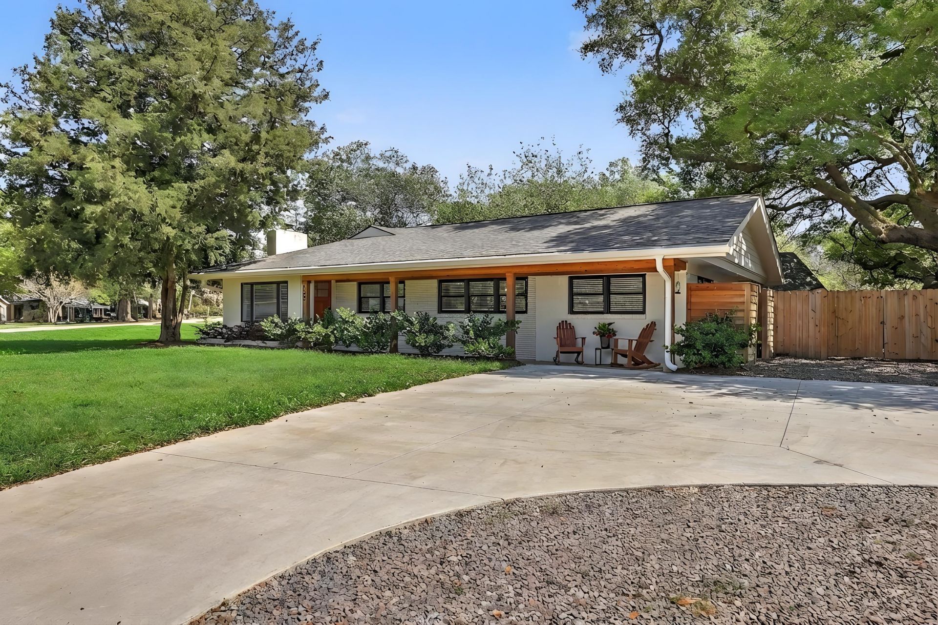 730 Melrose Drive Photo 7