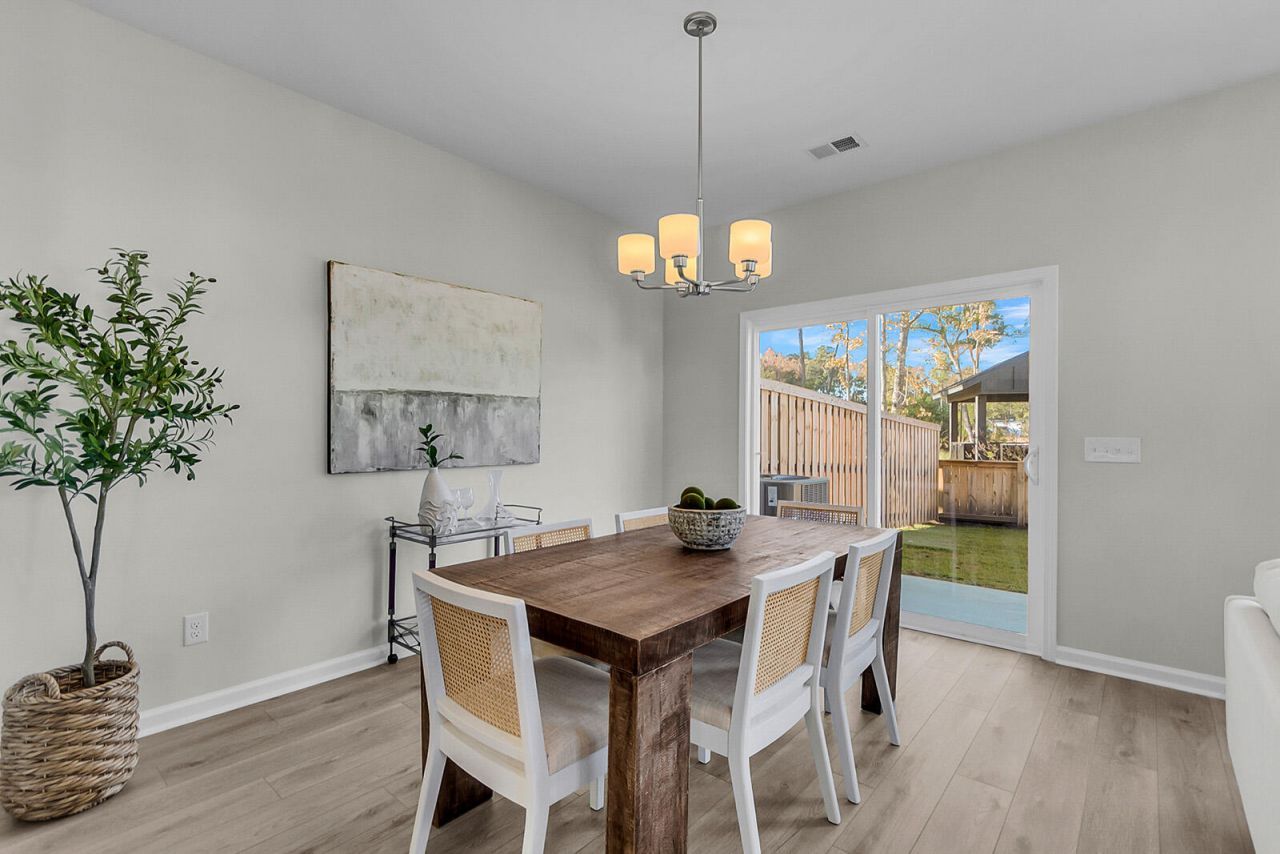 116 Dahlberg Street Photo 6