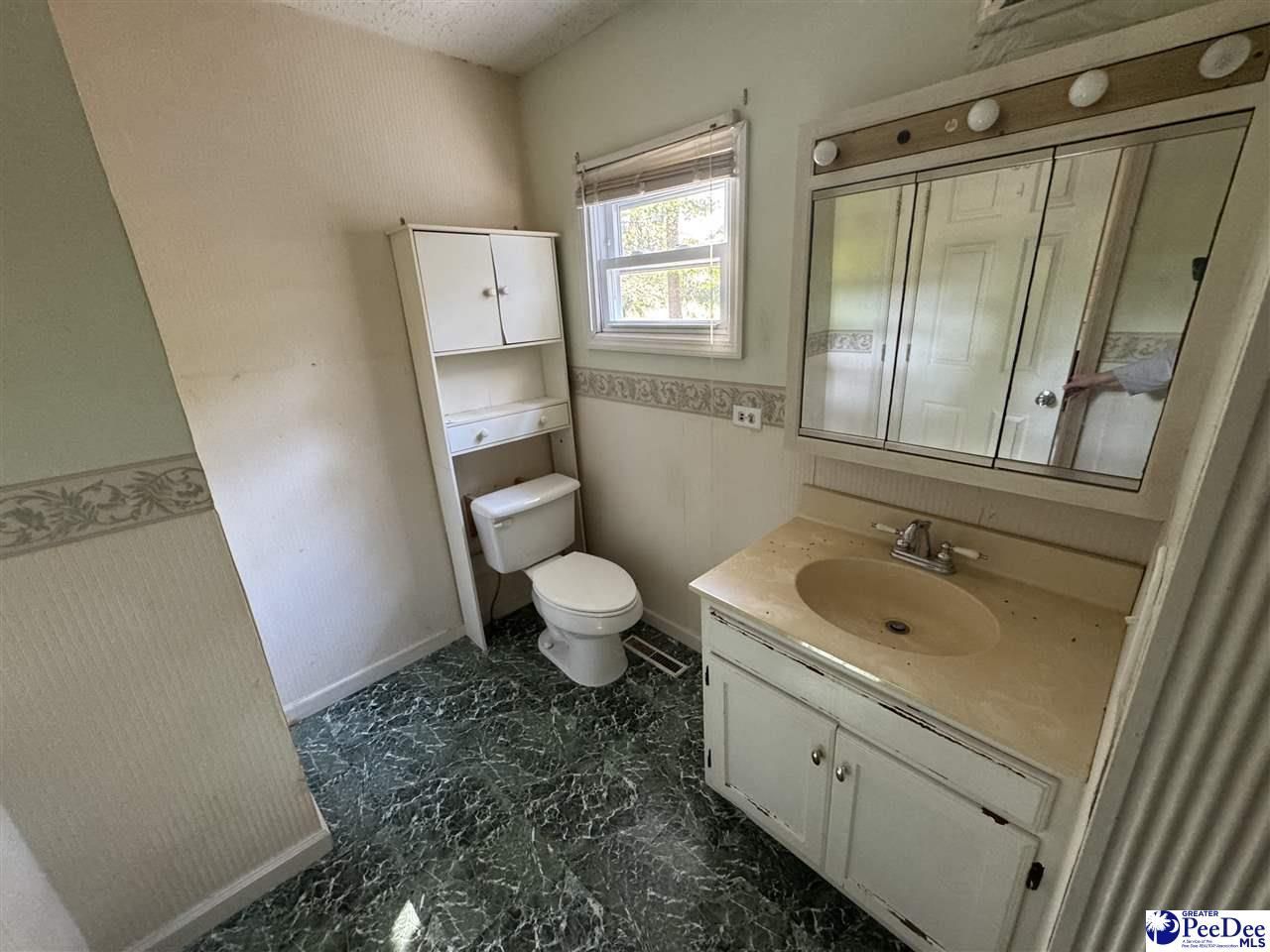 1263 Old Kemper Rd Photo 18