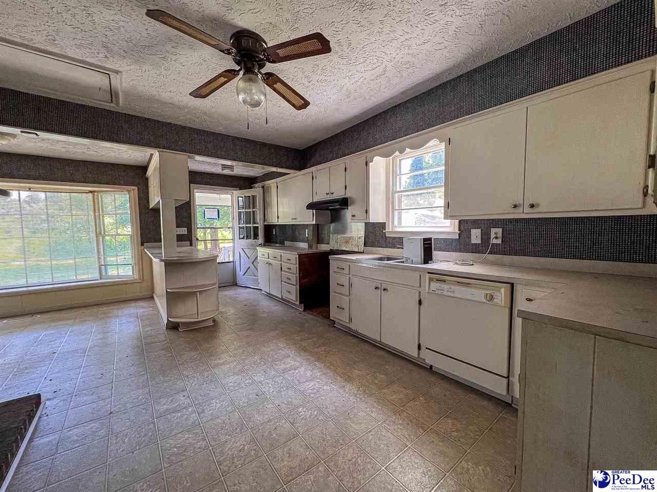 1263 Old Kemper Rd Photo 19