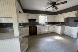 1263 Old Kemper Rd photo 4