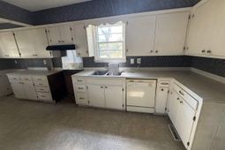 1263 Old Kemper Rd photo 4