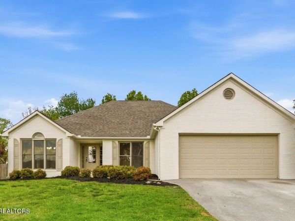 807 Concord Farms Lane, Knoxville, TN 37934