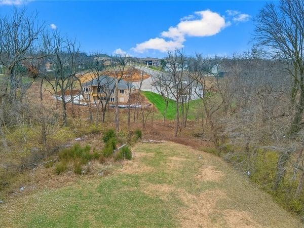 4924 NW Linden Road, Kansas City, MO 64151