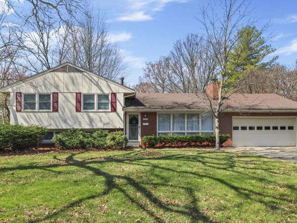 2107 S Zuppke Drive , Urbana, IL 61801