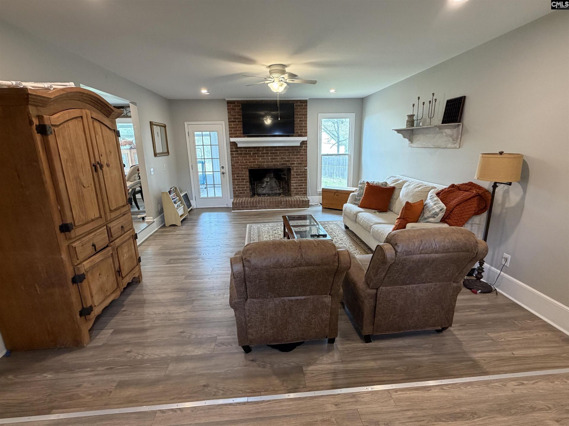 944 Rawl Road  Photo 4