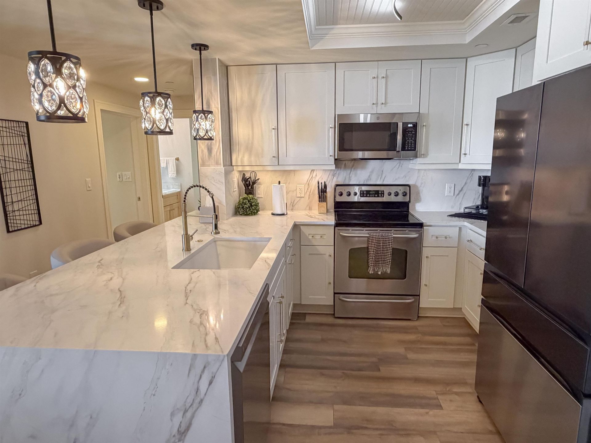 9994 Beach Club Dr. Photo 17
