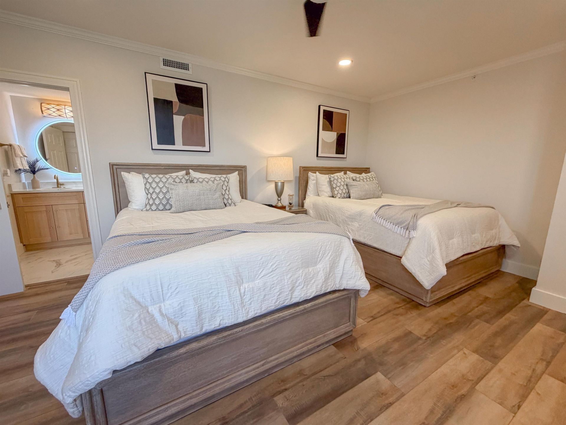 9994 Beach Club Dr.  Photo 32