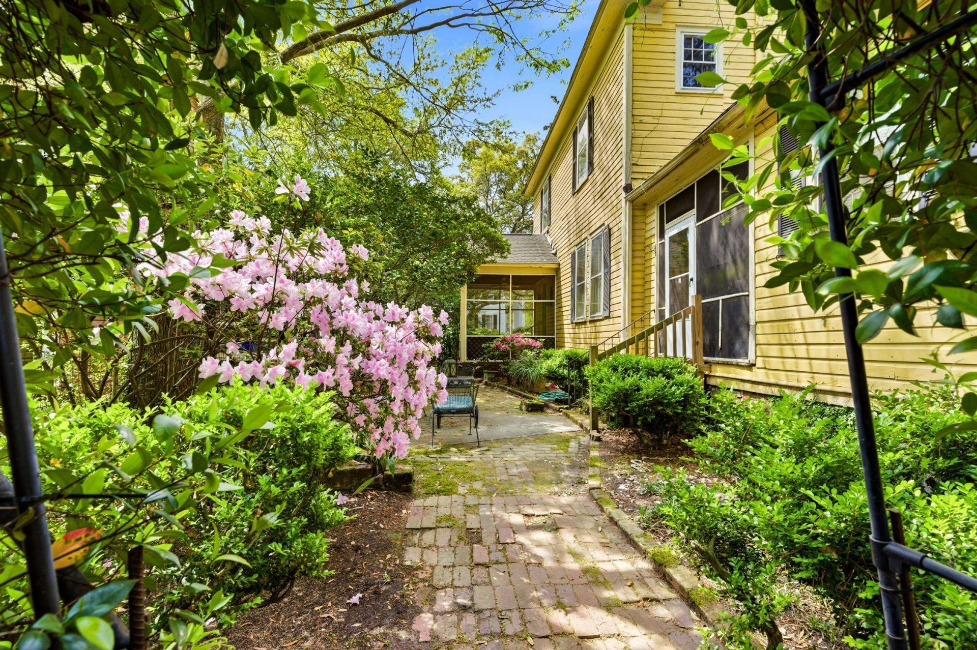 930 Highmarket St.  Photo 20