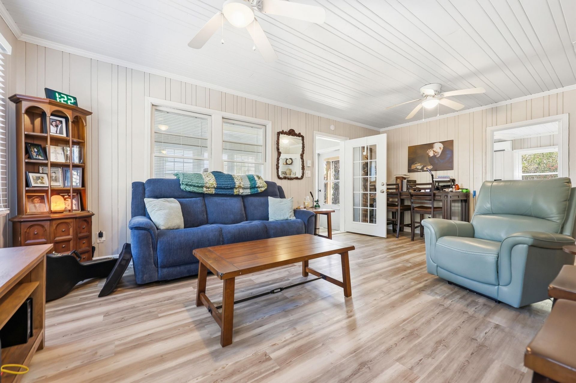 207 5th Ave. N  Photo 9